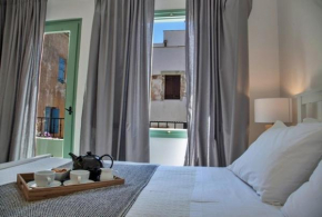 Old town, Splantzia modern house